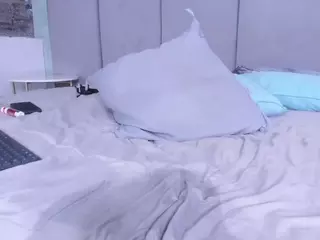 LilyRoxi's Live Sex Cam Show