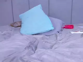 LilyRoxi's Live Sex Cam Show