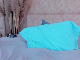 LilyRoxi's Live Sex Cam Show