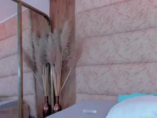 LilyRoxi's Live Sex Cam Show