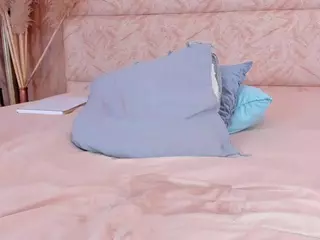 LilyRoxi's Live Sex Cam Show