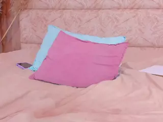 LilyRoxi's Live Sex Cam Show