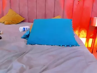 LilyRoxi's Live Sex Cam Show