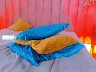 LilyRoxi's Live Sex Cam Show