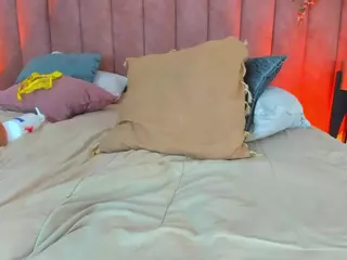 LilyRoxi's Live Sex Cam Show