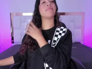 Layla's Live Sex Cam Show