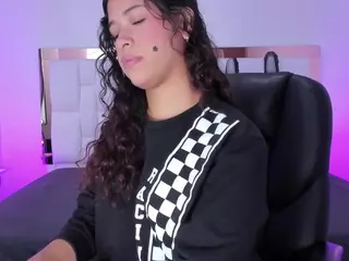 Layla's Live Sex Cam Show