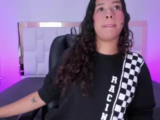 Layla's Live Sex Cam Show