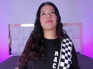 Layla's Live Sex Cam Show