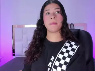 Layla's Live Sex Cam Show