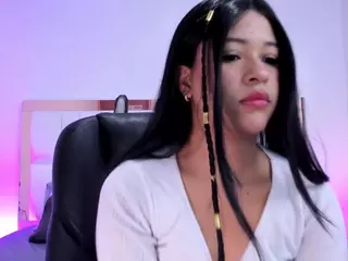 Layla's Live Sex Cam Show