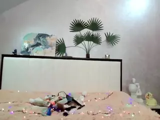rinapinkthree11's Live Sex Cam Show