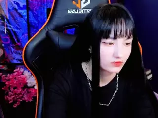 AkemiSora's Live Sex Cam Show
