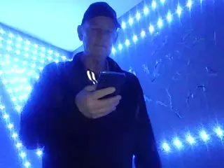 camcouple4u's Live Sex Cam Show