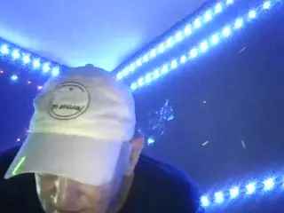camcouple4u's Live Sex Cam Show