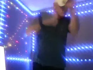 camcouple4u's Live Sex Cam Show