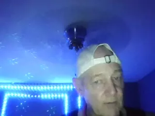 camcouple4u's Live Sex Cam Show