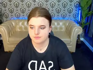 KristiMoons's Live Sex Cam Show