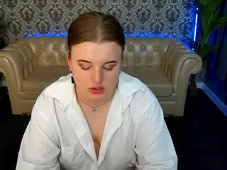 KristiMoons's Live Sex Cam Show