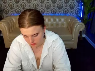 KristiMoons's Live Sex Cam Show