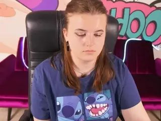 KristiMoons's Live Sex Cam Show