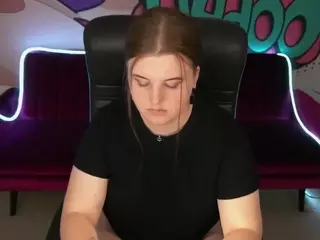 KristiMoons's Live Sex Cam Show