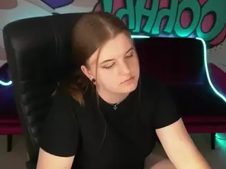 KristiMoons's Live Sex Cam Show