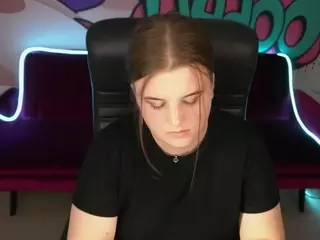 KristiMoons's Live Sex Cam Show