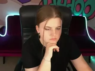 KristiMoons's Live Sex Cam Show