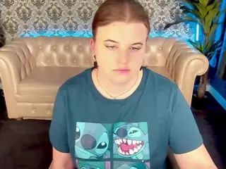 KristiMoons's Live Sex Cam Show