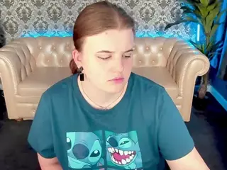 KristiMoons's Live Sex Cam Show