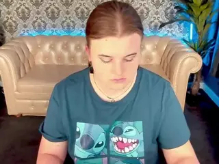 KristiMoons's Live Sex Cam Show