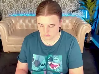 KristiMoons's Live Sex Cam Show