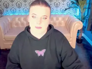 KristiMoons's Live Sex Cam Show