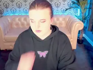 KristiMoons's Live Sex Cam Show