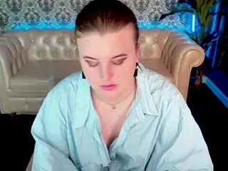 KristiMoons's Live Sex Cam Show