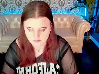 KristiMoons's Live Sex Cam Show