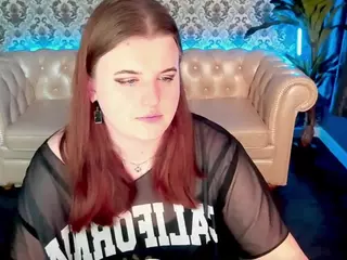 KristiMoons's Live Sex Cam Show