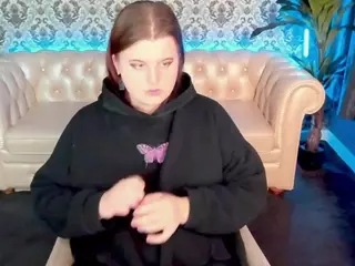 KristiMoons's Live Sex Cam Show