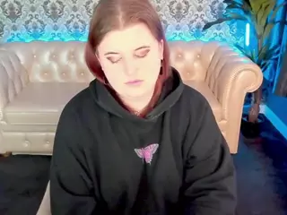 KristiMoons's Live Sex Cam Show