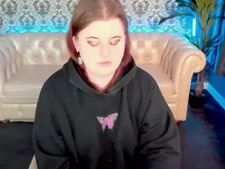 KristiMoons's Live Sex Cam Show