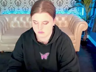 KristiMoons's Live Sex Cam Show