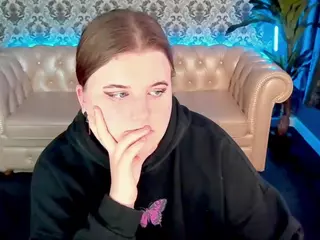 KristiMoons's Live Sex Cam Show