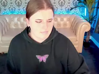 KristiMoons's Live Sex Cam Show