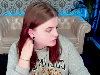 KristiMoons's Live Sex Cam Show