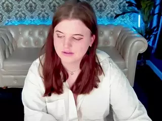 KristiMoons's Live Sex Cam Show