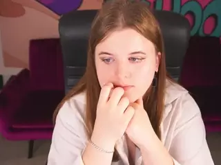 KristiMoons's Live Sex Cam Show