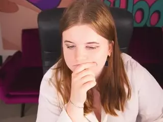 KristiMoons's Live Sex Cam Show