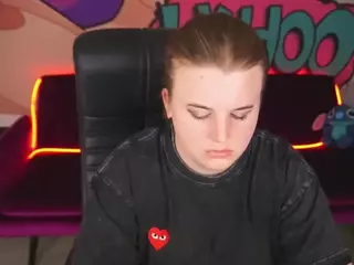KristiMoons's Live Sex Cam Show