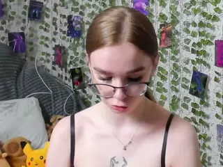 Stacey-Kis's Live Sex Cam Show